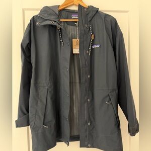Patagonia Women's Navy Blue Rain Jacket XS NWT
